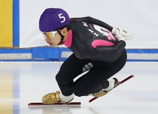 13일 서울 목동 아이스링크에서 열린 2025~2026시즌 쇼트트랙 국가대표 2차 선발전에 출전한 곽윤기. 연합뉴스