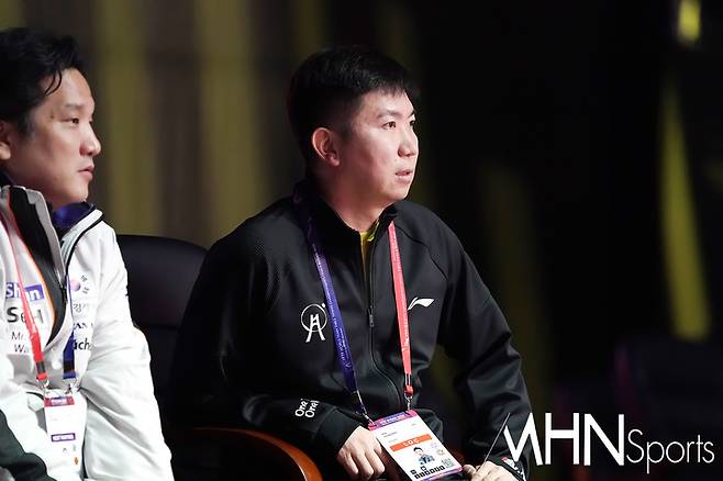 유승민 대한체육회장(우측)