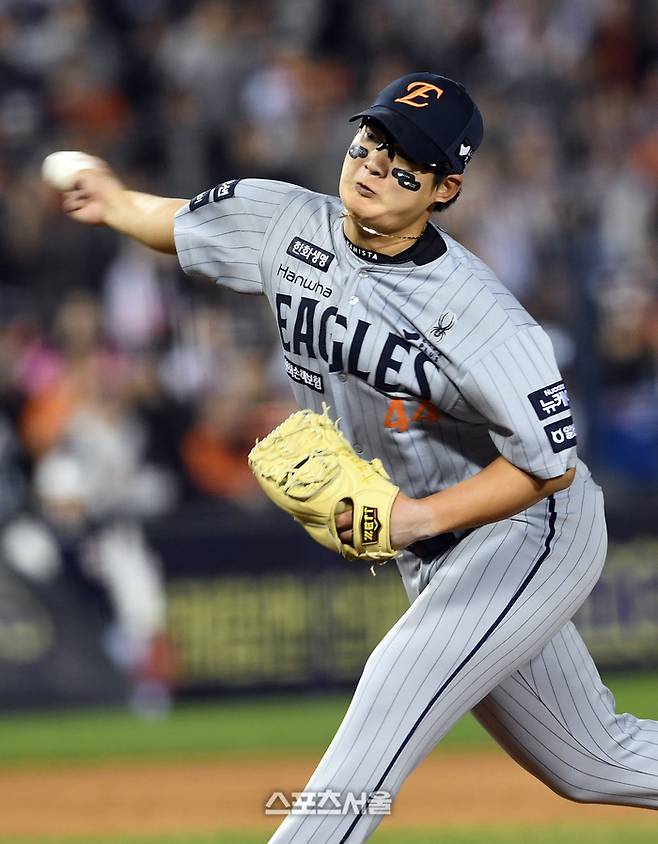 한화 김서현이 역투를 펼치고 있다.  잠실 | 박진업 기자  upandup@sportsseoul.com