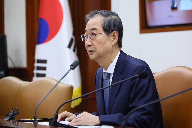 한덕수 대통령 권한대행 국무총리가 10일 서울 종로구 정부서울청사에서 열신 국정현안관계장관회의에서 발언을 하고 있다. /총리실 제공