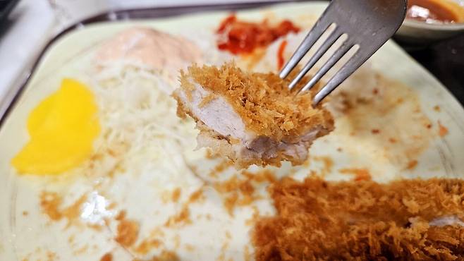 20250413_134725.jpg 일요일 점심 신도림테크노마트 푸드코트 돈까스