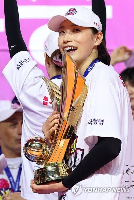 통합우승으로 화려한 마침표 찍은 김연경