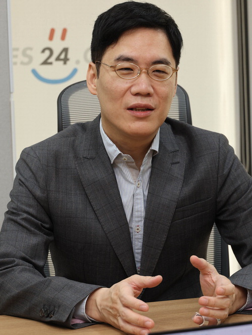 Vice chairman Kim Suk-hwan
