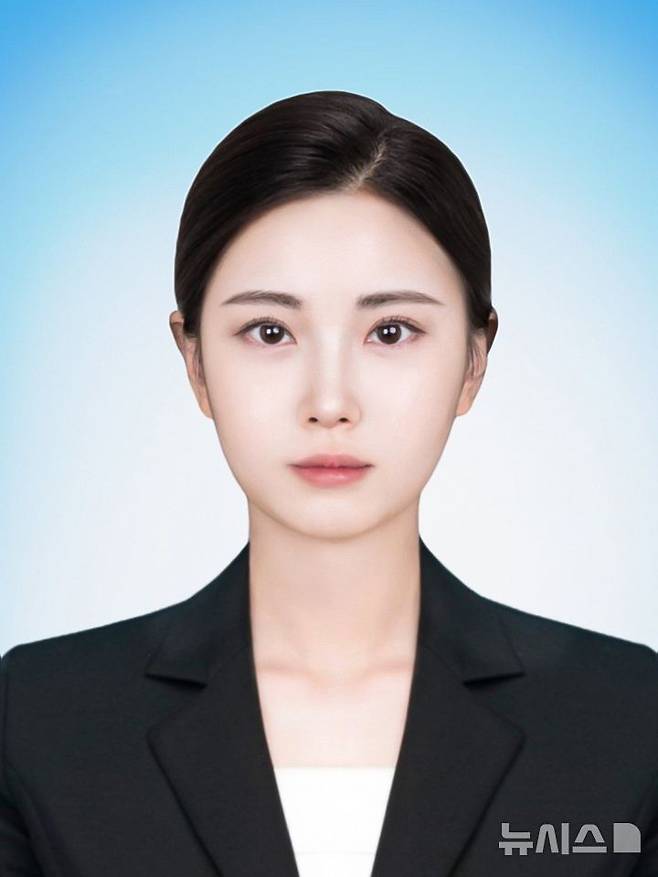 [제주=뉴시스] 사진은 제주은행 노형뉴타운 지점 김시현씨 모습. (사진=제주은행 제공) 2025.04.14. photo@newsis.com *재판매 및 DB 금지