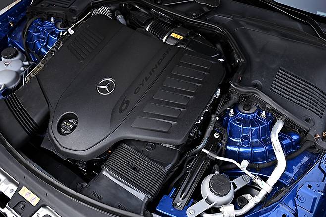 메르세데스-벤츠 CLE 450 4MATIC 카브리올레. 사진 김학수 기자