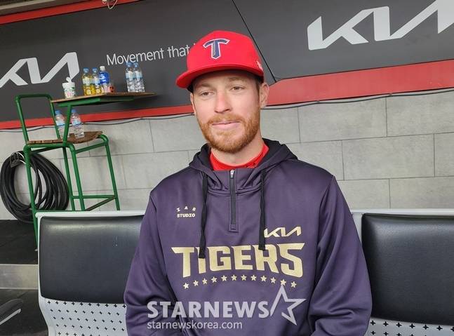 인터뷰를 하고 있는 올러. /사진=박수진 기자