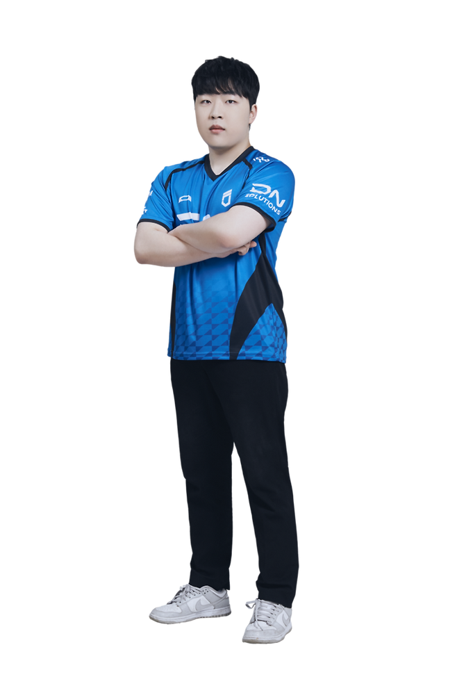 김승환은 15일 서울 잠실DN콜로세움에서 열린 2025 FSL 스프링 F조 승자전에서 이원주를 2-1로 이기며 조 1위로 16강에 갔다. 사진 | 넥슨