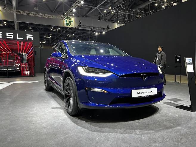 사진 : 테슬라 모델 X