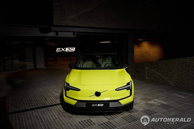 볼보 EX30 모스 옐로우 에디션(볼보자동차코리아)