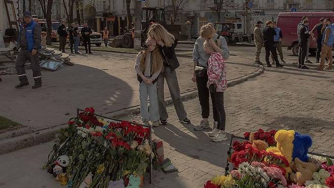 이번 공격으로 수미 지역 주민들은 충격에 빠졌다