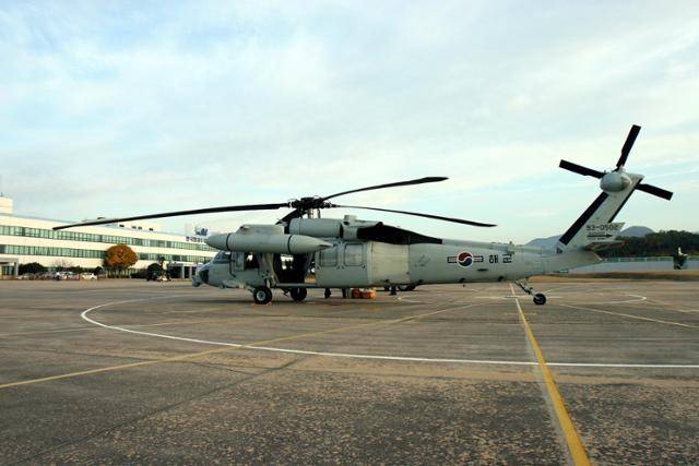 중형 다목적 군용헬기 블랙호크(UH-60). 방위사업청은 국내에서 운용되고 있는 블랙호크 일부를 현대화하는 사업을 추진하고 있다. KAI 제공