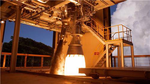 지난해 7월 전남 고흥 나로우주센터에서 진행된 누리호 4차 발사 준비를 위한 첫 연소시험. 올 하반기에 발사될 예정이다. [연합뉴스]