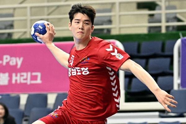 사진 신한 SOL페이 24-25 핸드볼 H리그 남자부 5라운드 MVP에 선정된 충남도청 오황제, 사진 제공=한국핸드볼연맹