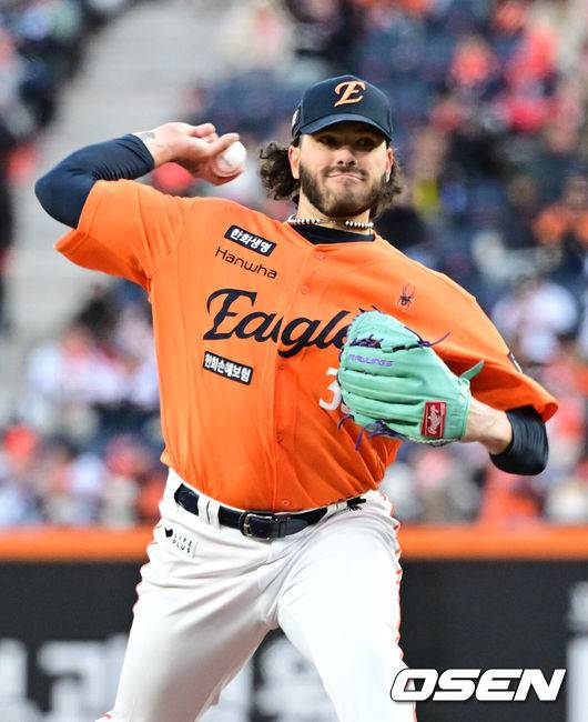 [OSEN=최규한 기자] 한화 코디 폰세. 2025.03.28 / dreamer@osen.co.kr