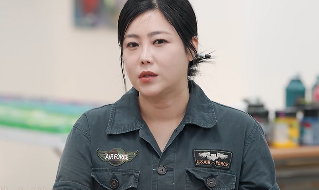 박나래가 최근 자택 절도 사건으로 큰 피해를 입은 가운데 솔비도 같은 피해를 당한 사실이 뒤늦게 알려졌다. 채널A ‘절친 도큐멘터리-4인용식탁’&nbsp;방송화면 캡처