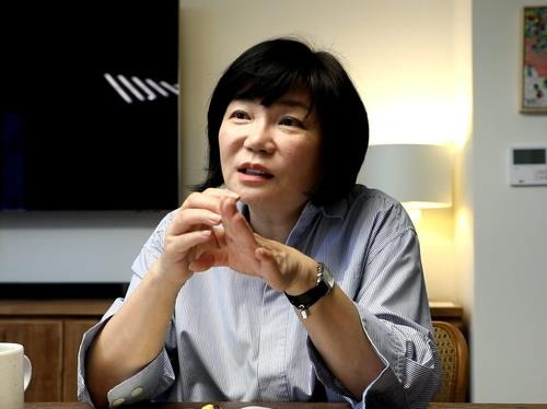 2022년 10월 연합뉴스와 인터뷰중인 김미경 [연합뉴스 사진]