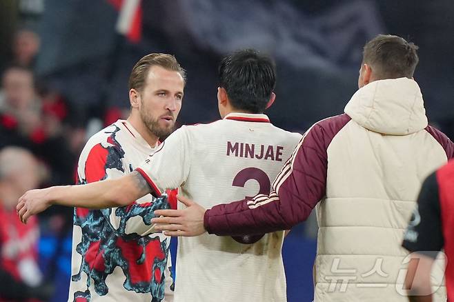 바이에른 뮌헨 김민재(가운데)와 해리 케인. ⓒ AFP=뉴스1