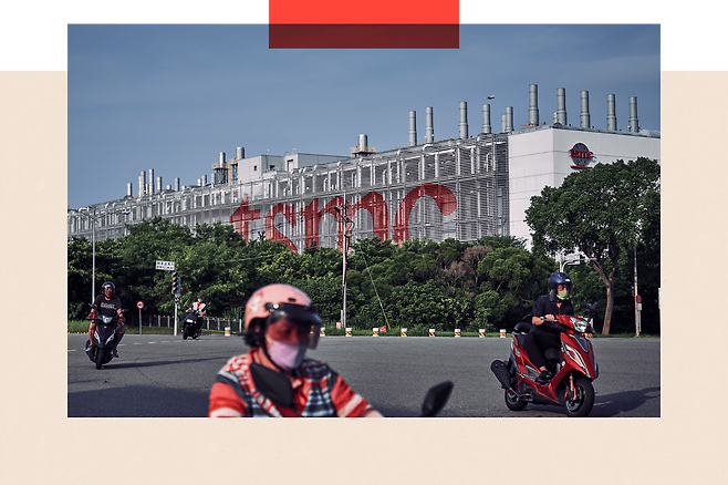 최근 트럼프 대통령은 TSMC에 미국에 공장을 짓지 않으면 최대 100% 관세를 부과하겠다고 위협했다