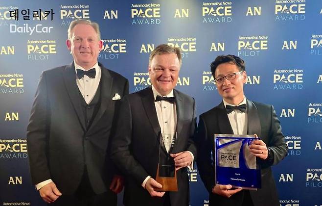 한온시스템, 브라이언 트루도(Brian Trudeau) 부사장 북미사업 총괄, 울리 스투헤츠(Uli Stuhec) CTO, 박지용 리드 엔지니어