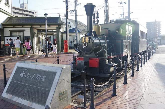 0490f716b28a6df320b5c6b236ef203e6e7013ea546e0bff3fff