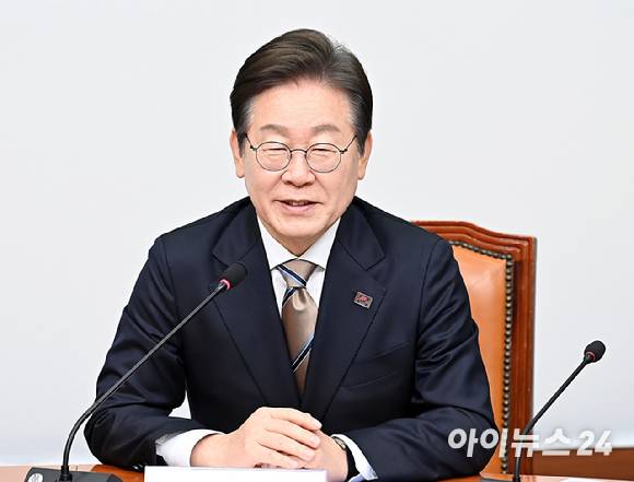 더불어민주당 대선후보 경선 주자인 이재명 전 대표가 16일 서울 여의도 국회에서 열린 공명선거 실천 서약식에서 발언하고 있다. [사진=곽영래 기자]