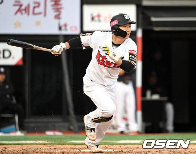 KT 위즈 시절 류현인 / OSEN DB