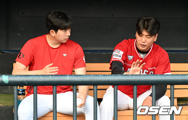 SSG 시절 김광현과 오원석./OSEN DB