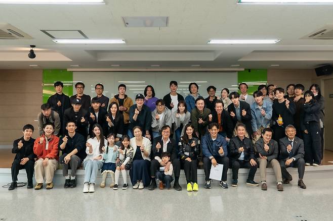 사진제공=렛츠필름/아우라픽처스