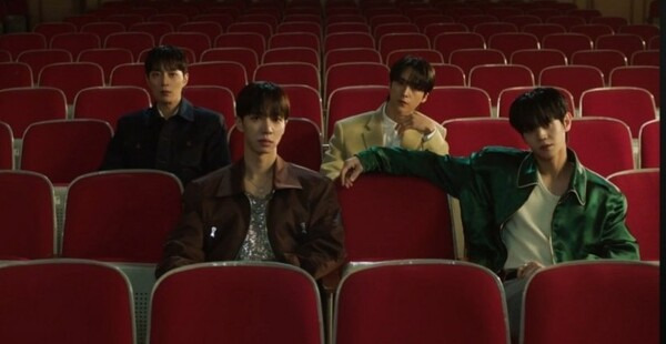 하이라이트 / 사진=어라운드어스