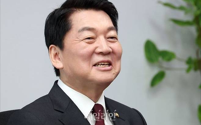 21대 대선 국민의힘 안철수 예비후보가 16일 오후 의원회관에서 데일리안과 인터뷰를 하고 있다. ⓒ데일리안 홍금표 기자