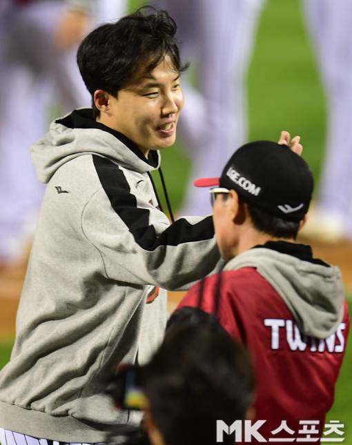 임찬규와 염경엽 감독. 사진=김재현 기자