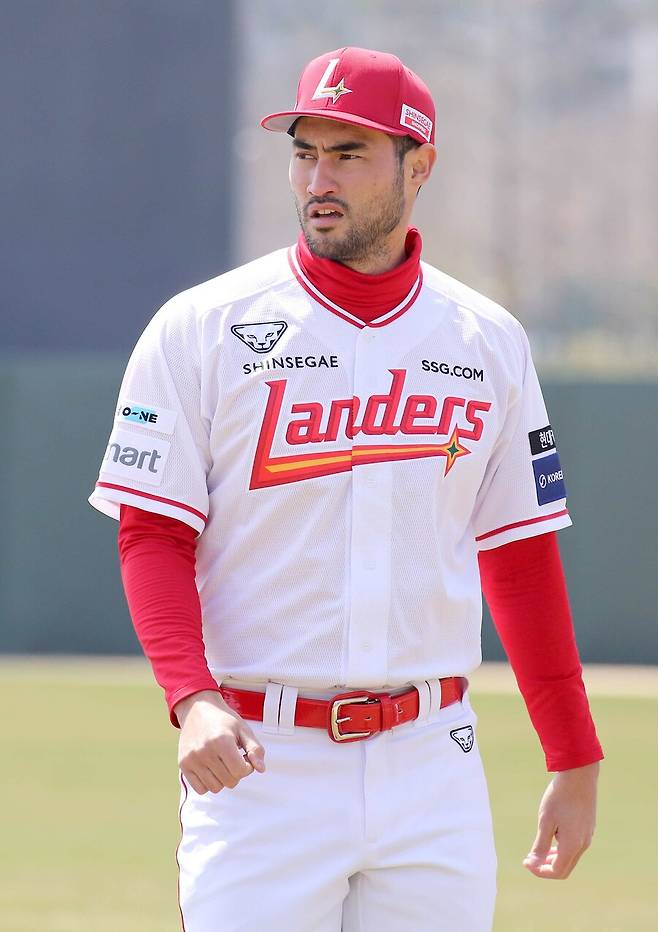 ▲ KBO리그 데뷔전 투구 내용이 큰 관심을 모으는 미치 화이트 ⓒSSG랜더스