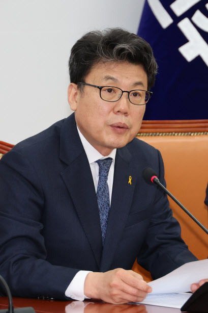 더불어민주당 진성준 정책위의장. (사진=연합뉴스)