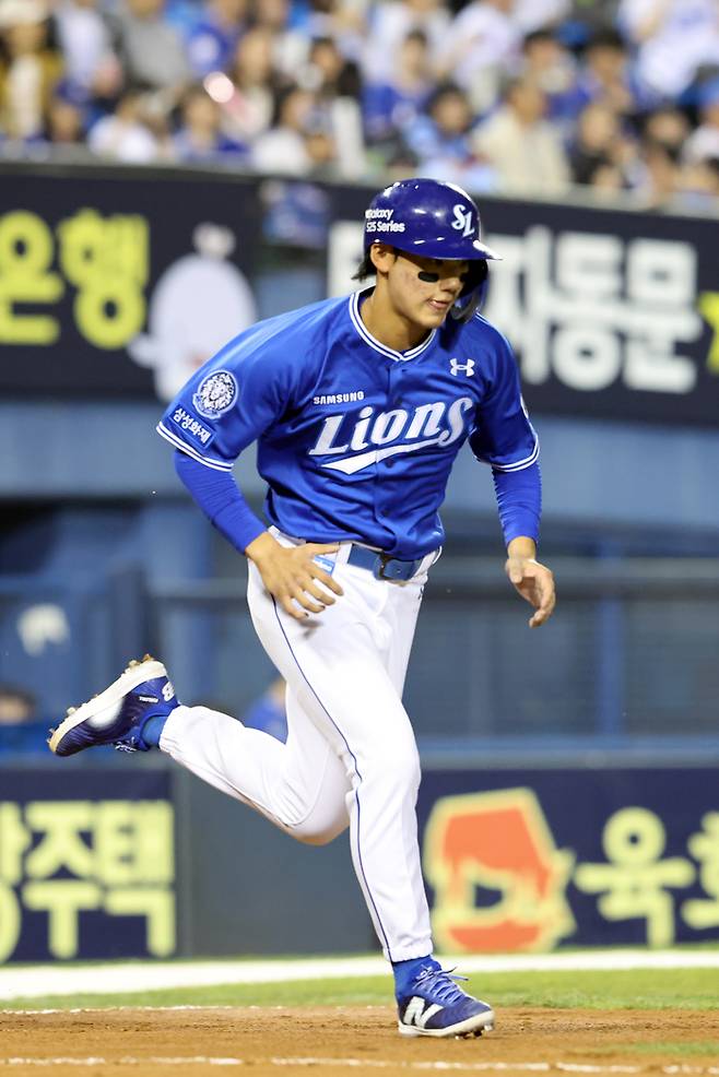 삼성 심재훈이 17일 서울 잠실구장에서 열린 2025 KBO리그 정규시즌 LG전서 주루하고 있다. 사진 | 삼성 라이온즈