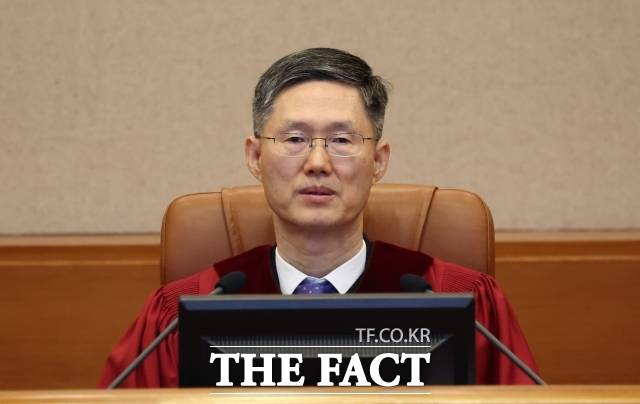 문형배 헌법재판소장 권한대행이 18일 6년 간의 임기를 마치고 퇴임한다. /더팩트 DB