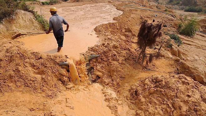 장시성 푸저우시 난청현의 희토류 광산