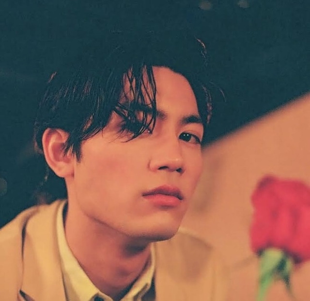 일본 유명 아이돌 겸 배우로 활동한 이타가키 미즈키.  SNS 캡처