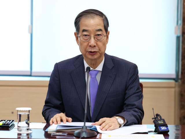 ▲ 한덕수 대통령 권한대행 국무총리가 17일 정부서울청사에서 제6차 2025년 아시아태평양경제협력체(APEC) 정상회의 준비위원회를 하고 있다. ⓒ연합뉴스