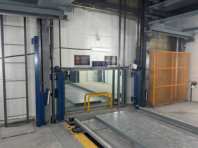 IMG_4138.jpeg [단독]서울 신림역 인근 기계식 주차장서 추락사고…50대 남성 사망