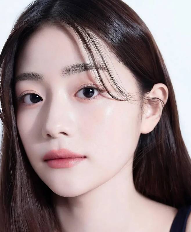 485669599_17868223254342409_5875958699190555362_n.jpg 채서안