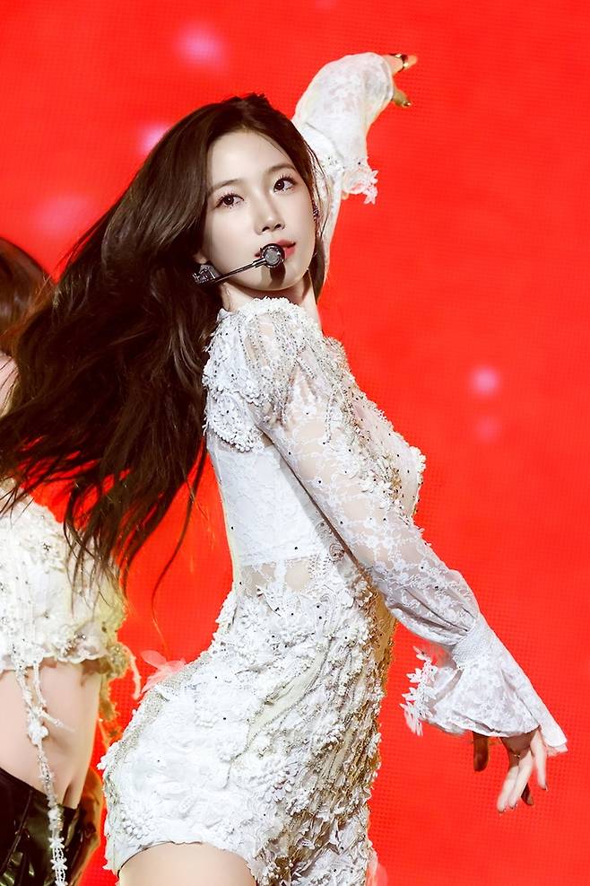 르세라핌 카즈하. 사진 | 쏘스뮤직