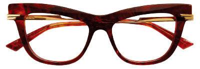 캐츠아이 프레임이 에지 있는 스타일링을 완성한다.  59만 원 보테가베네타.