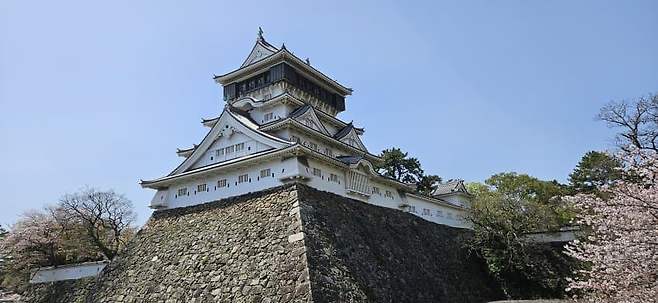 7fed8273b58668fe51ee84e747827773cc11bda78734c50a2883d202e776d8a1