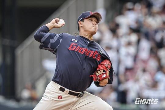 롯데 나균안. / 롯데 자이언츠 제공