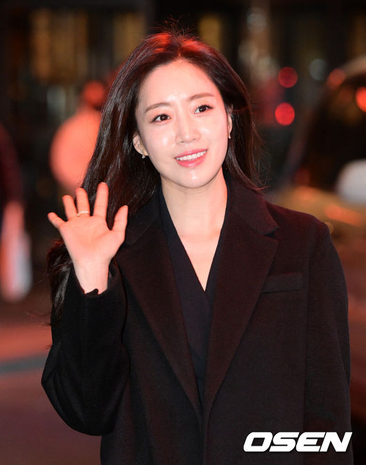 [OSEN=지형준 기자] 티아라 지연과 KT 위즈 야구선수 황재균이 10일 오후 서울 장충동 신라호텔에서 결혼식을 올렸다.가수 겸 배우 함은정이 참석하고 있다. 2022.12.10 /jpnews@osen.co.kr