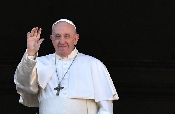 프란치스코 교황이 21일(현지시간) 선종했다. 사진은 2019년 12월 25일에 성 베드로 대성당 발코니에서 프란치스코 교황이 크리스마스 메시지를 전하는 모습. 2025.4.21. AFP 연합뉴스