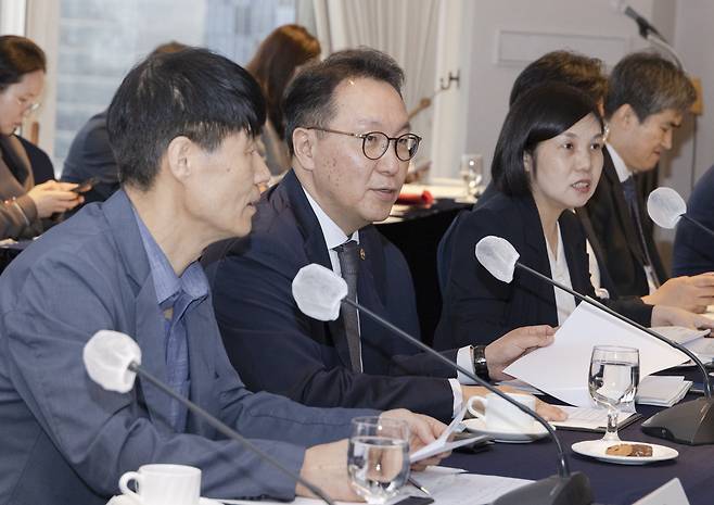 22일 서울 중구 롯데호텔에서 열린 보건복지부 '2025년 제1차 한의약육성발전심의위원회'에 참석한 박민수 제2차관.(보건복지부 제공)