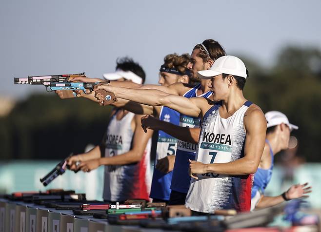 2024 파리 올림픽에서 서창완이 레이저런을 하고 있다. 사진 | 대한근대5종연맹
