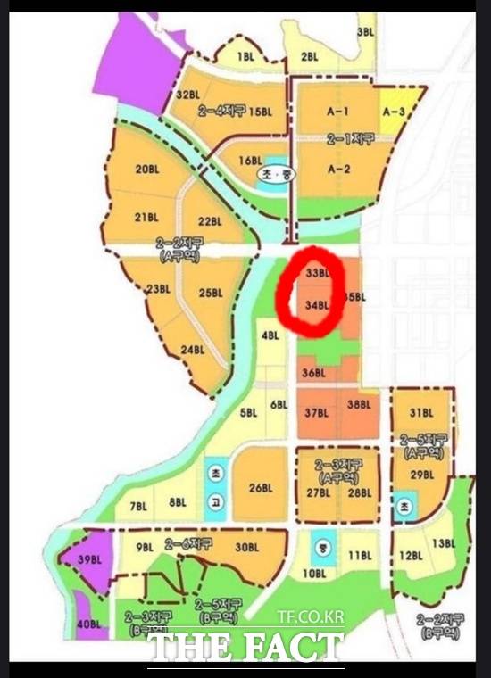 대전 도안2단계 개발계획도. 빨강 원이 중심상업지역인 2-9지구(33블럭, 34블럭)./대전시