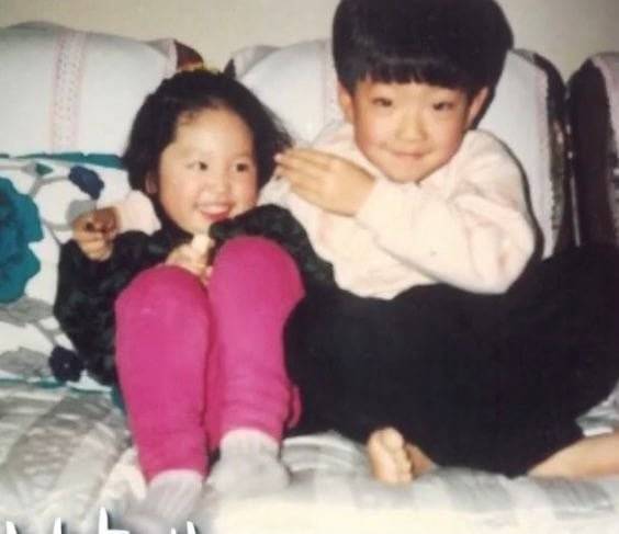 침착맨과 통닭천사 어린시절 사진.jpg